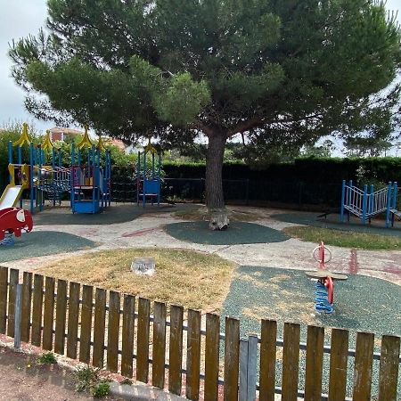 Appartement Dans Residence - Port Bourgenay Talmont Saint Hilaire Vendee 2 Exterior photo